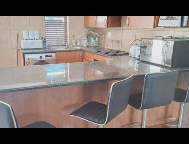 2 BEDROOM APARTMENT FOR SALE IN MEYERSDAL